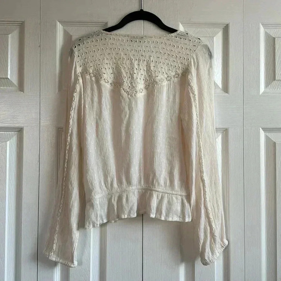 American Eagle White Eyelet Lace Ruffle Clip Dot Peasant Button Up Top Medium - Picture 5 of 5